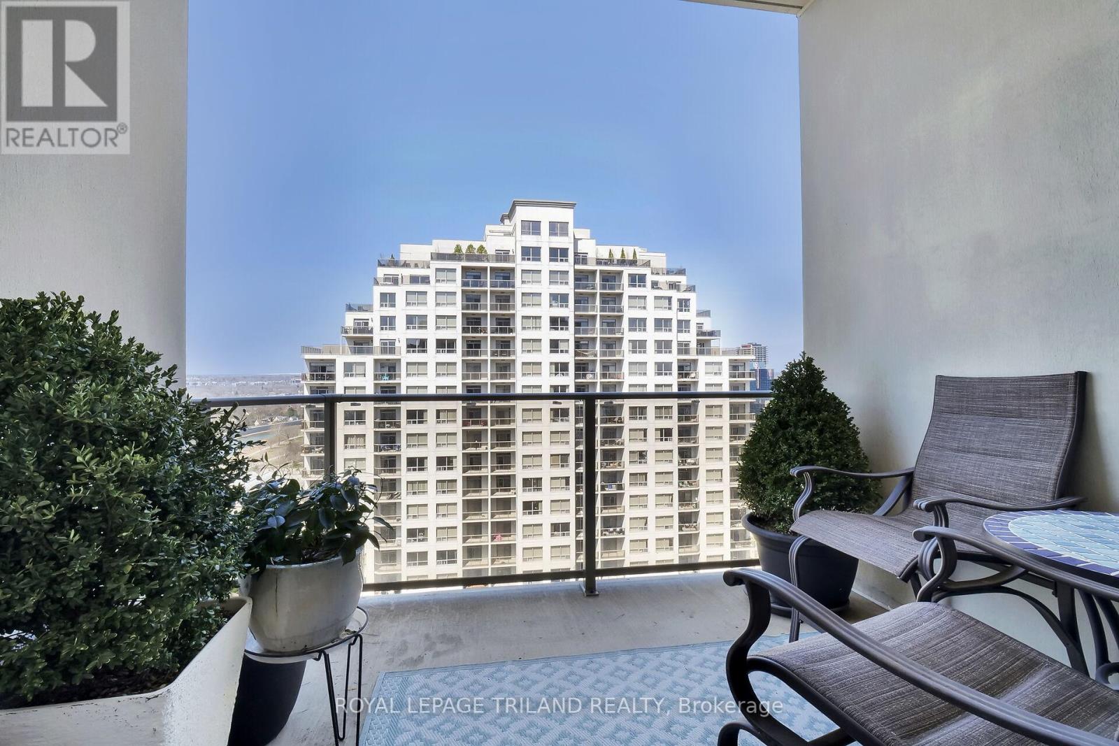 #2406 -330 Ridout Street North St N, London, Ontario  N6A 0A7 - Photo 22 - X8237670