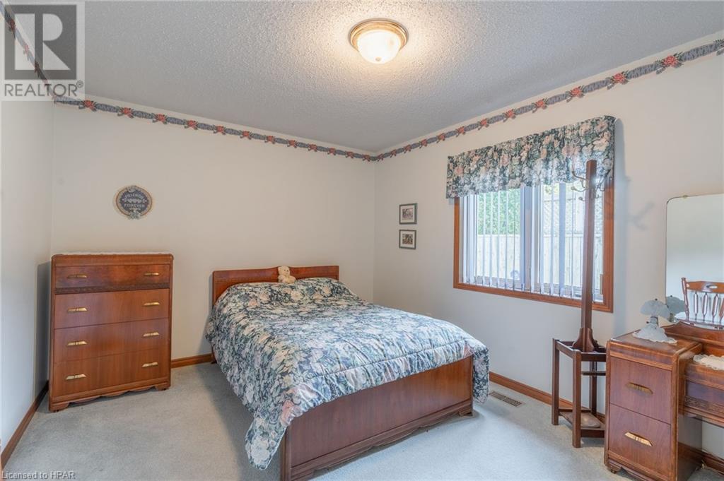 102 Huron Street E, Exeter, Ontario  N0M 1S1 - Photo 16 - 40565911