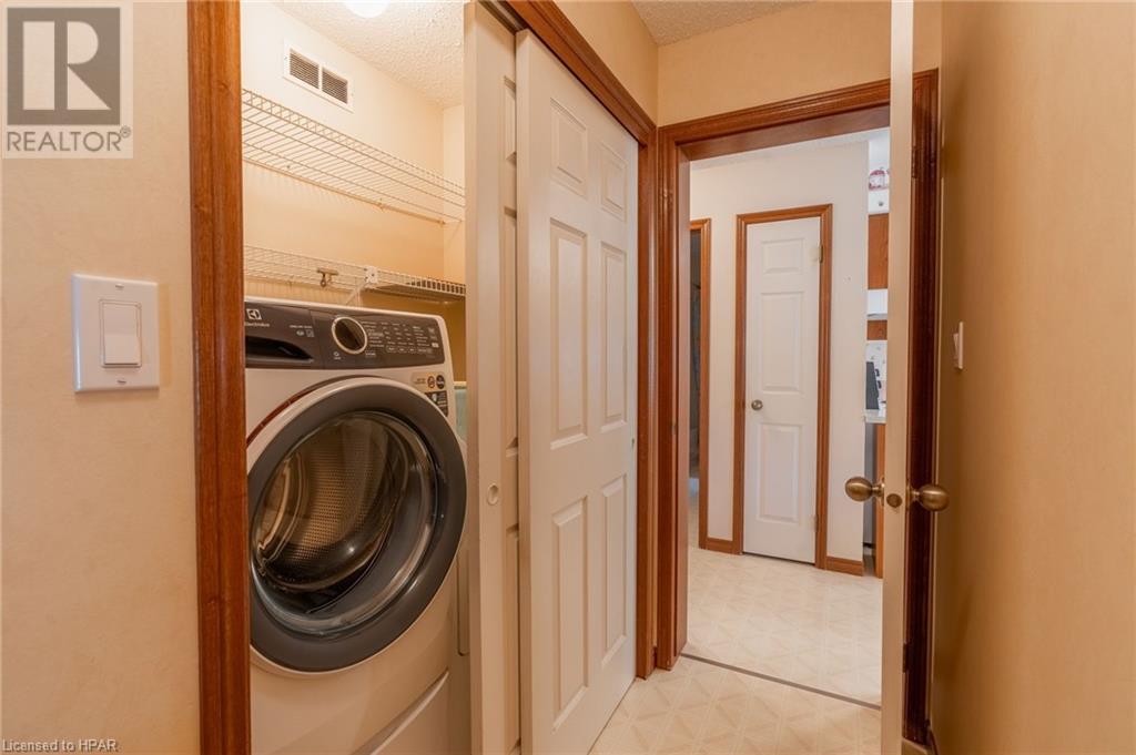 102 Huron Street E, Exeter, Ontario  N0M 1S1 - Photo 14 - 40565911