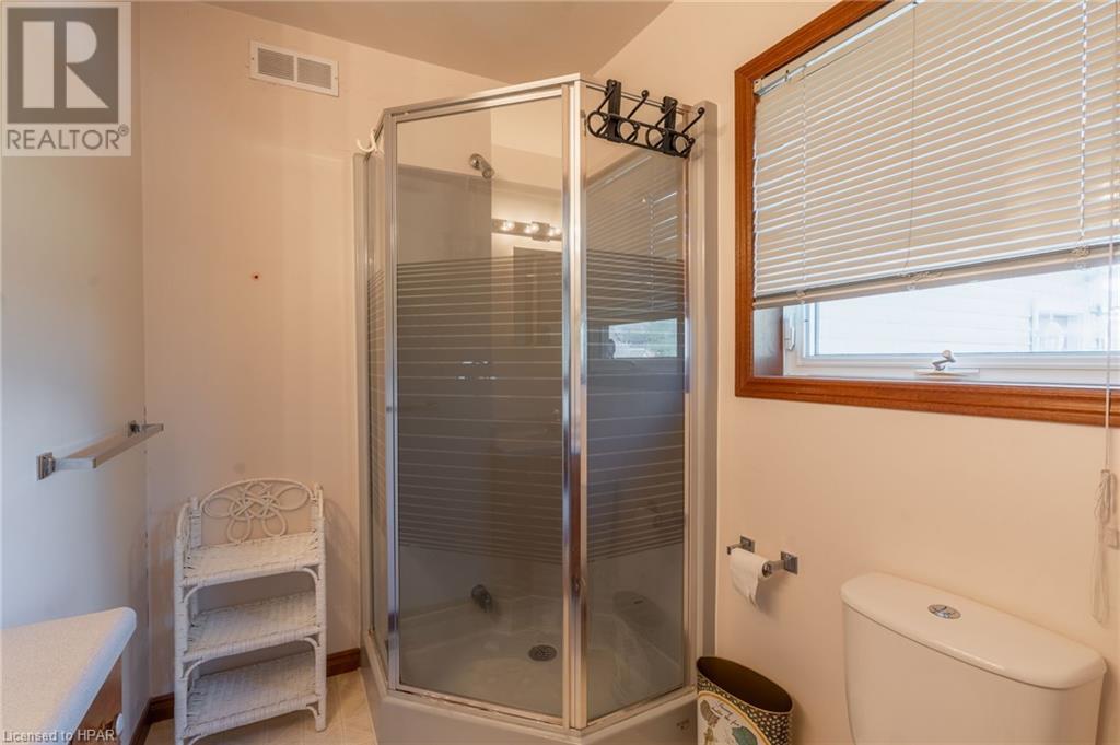 102 Huron Street E, Exeter, Ontario  N0M 1S1 - Photo 22 - 40565911