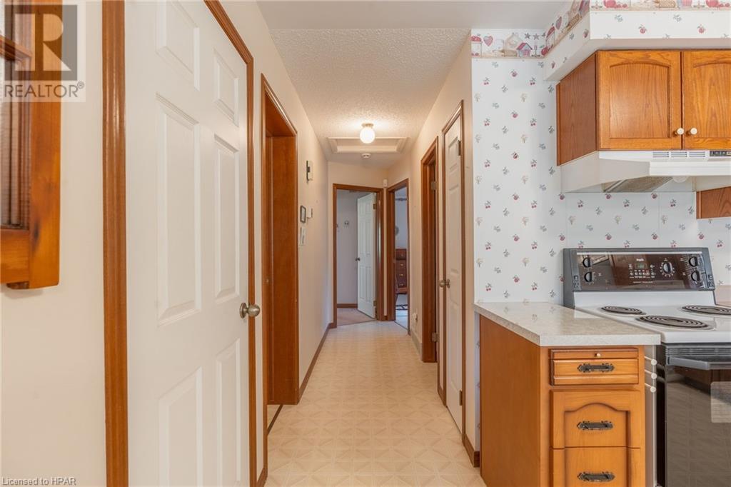 102 Huron Street E, Exeter, Ontario  N0M 1S1 - Photo 12 - 40565911