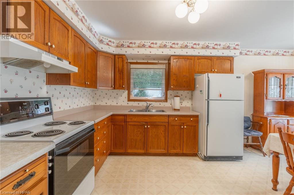 102 Huron Street E, Exeter, Ontario  N0M 1S1 - Photo 8 - 40565911