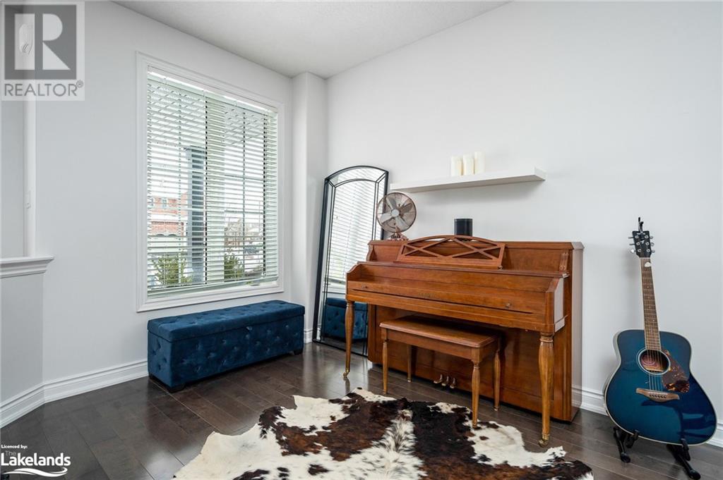 21 Garbutt Crescent, Collingwood, Ontario  L9Y 0H5 - Photo 5 - 40572237