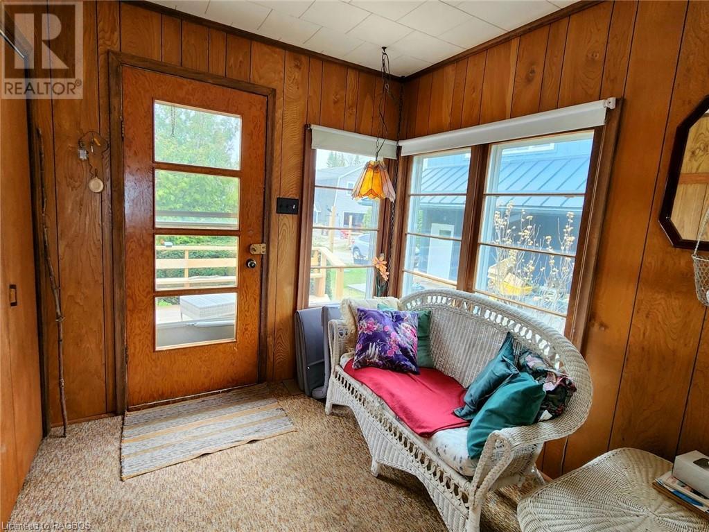 805 Leonard Court, Point Clark, Ontario  N2Z 2X3 - Photo 9 - 40571754