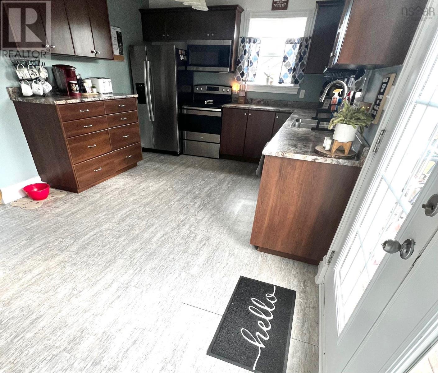 6 Roslindale Drive, Truro Heights, Nova Scotia  B6L 1T2 - Photo 5 - 202407295