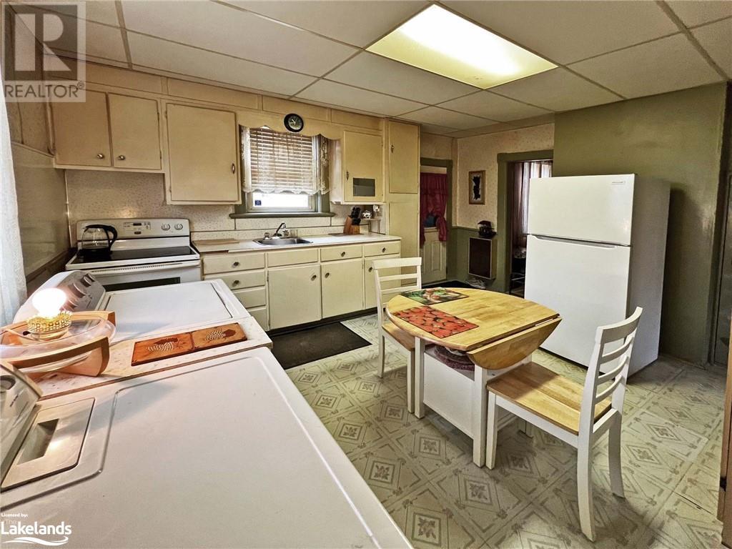 90 Gibson Street, Parry Sound, Ontario  P2A 1X5 - Photo 20 - 40570141