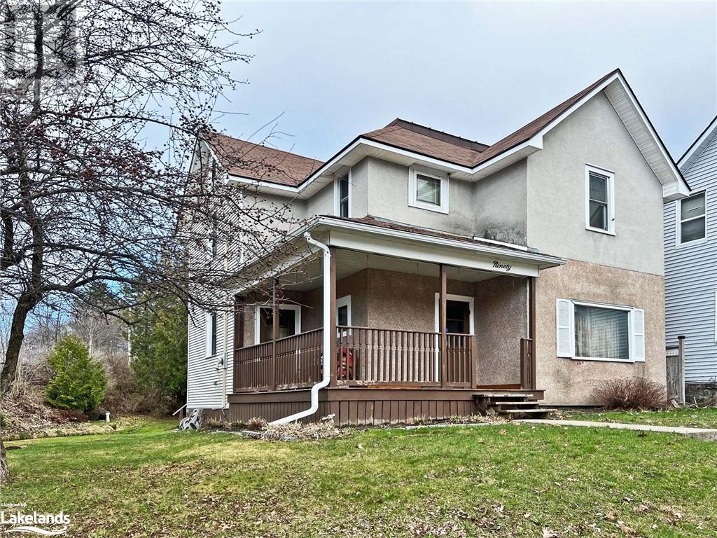 90 Gibson Street, Parry Sound, Ontario  P2A 1X5 - Photo 2 - 40570141