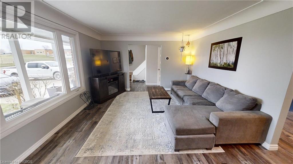 192 12th Avenue, Hanover, Ontario  N4N 2S9 - Photo 12 - 40570874