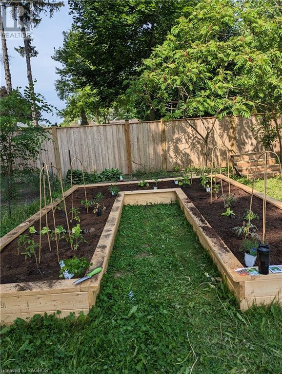 192 12th Avenue, Hanover, Ontario  N4N 2S9 - Photo 35 - 40570874