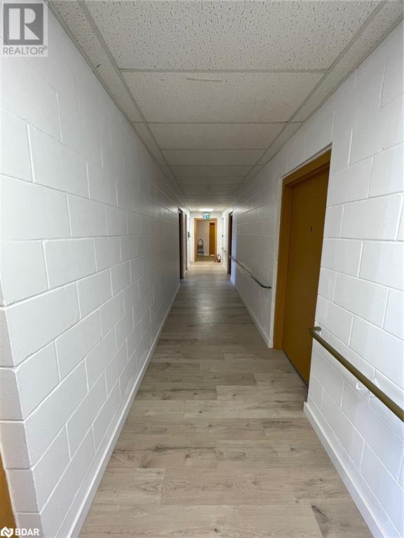 39 Poyntz Street, Penetanguishene, Ontario  L9M 1N5 - Photo 5 - 40572437