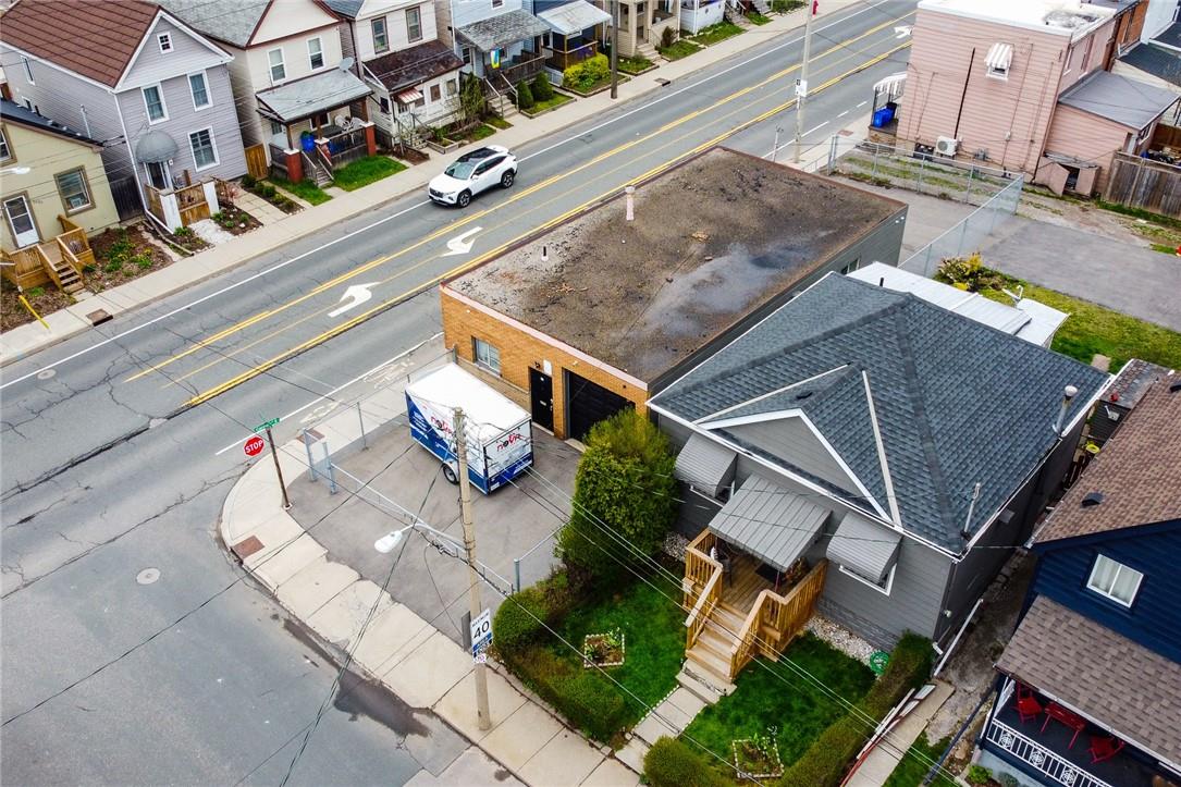 56 Fairview Avenue, Hamilton, Ontario  L8L 7B6 - Photo 1 - H4190801