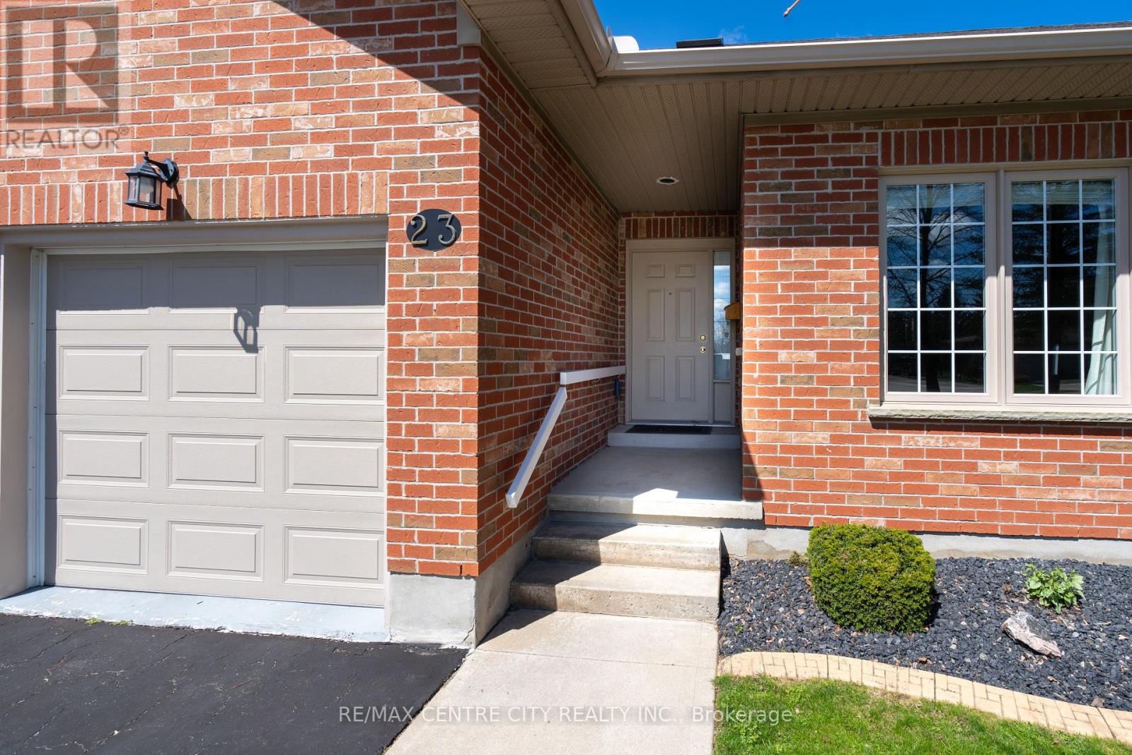 #23 -307 Metcalfe St E, Strathroy-Caradoc, Ontario  N7G 1R1 - Photo 4 - X8237944