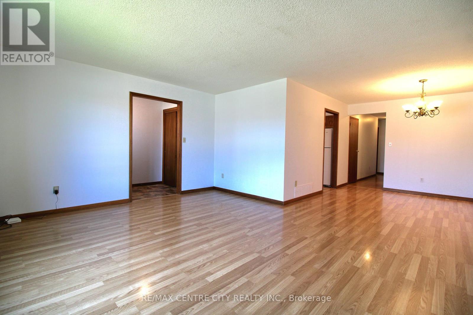 22 Fanjoy Dr W, St. Thomas, Ontario  N5R 6B4 - Photo 4 - X8238122