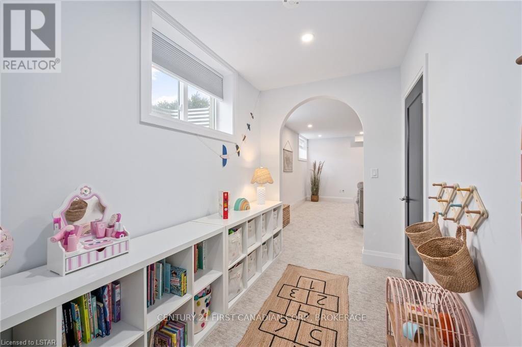 4100 Winterberry Dr, London, Ontario  N6P 0H6 - Photo 12 - X8238560