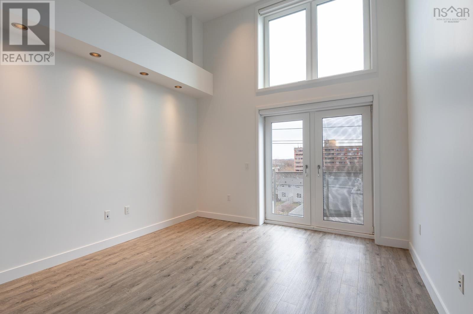 310 5662 Roberts Street, Halifax Peninsula, Nova Scotia  B3L 0E3 - Photo 2 - 202407308