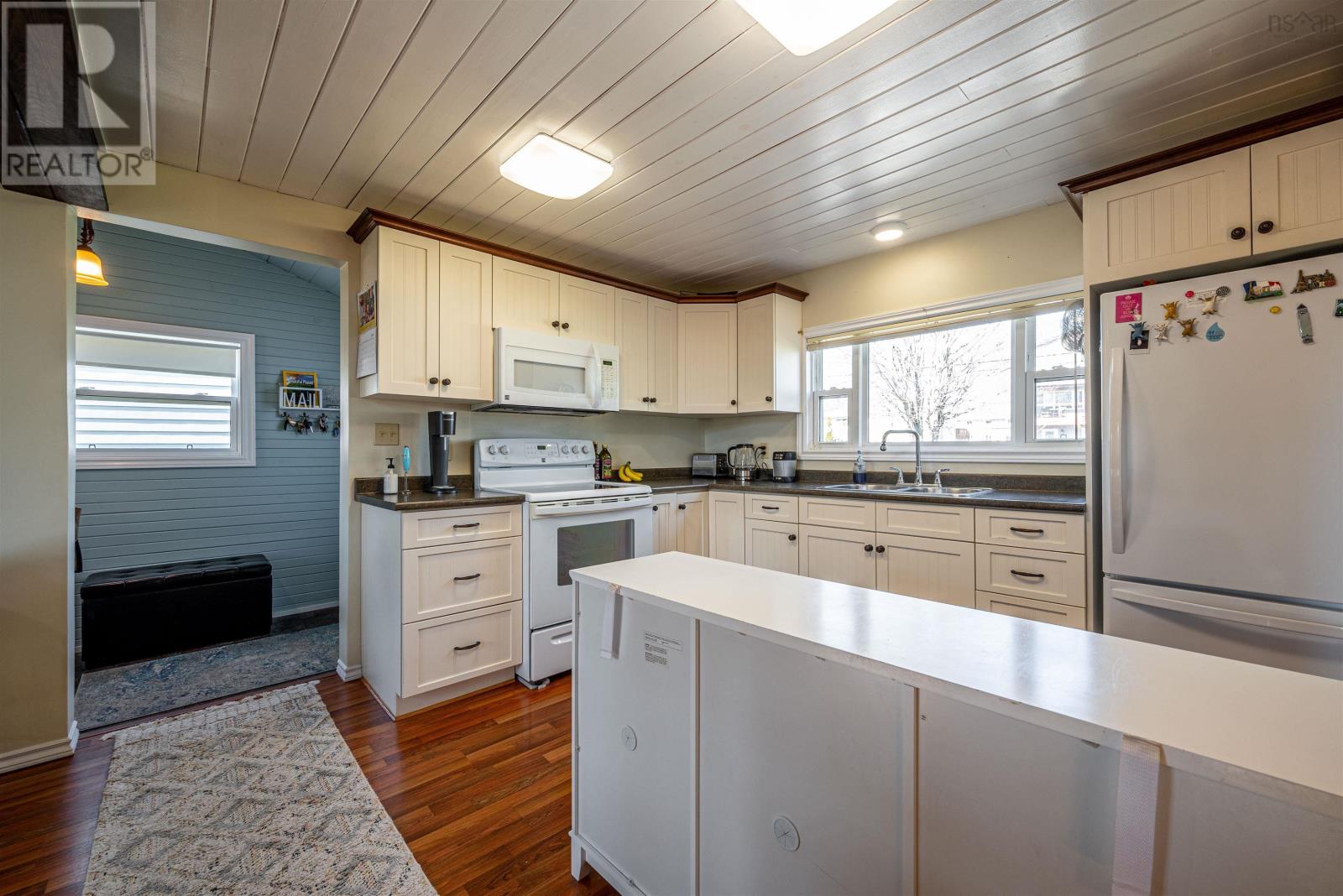 20 Zinck Avenue, Lower Sackville, Nova Scotia  B4C 1V7 - Photo 9 - 202407310