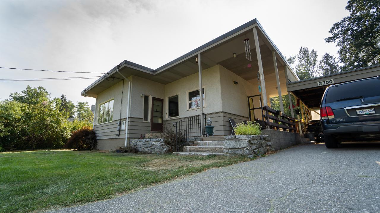 2700 Columbia Avenue, Castlegar, British Columbia  V1N 2X6 - Photo 2 - 2476143