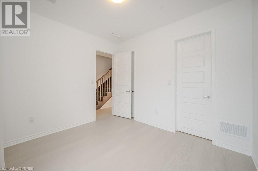 122 Marigold Gardens, Oakville, Ontario  L6H 7X7 - Photo 10 - 40570910