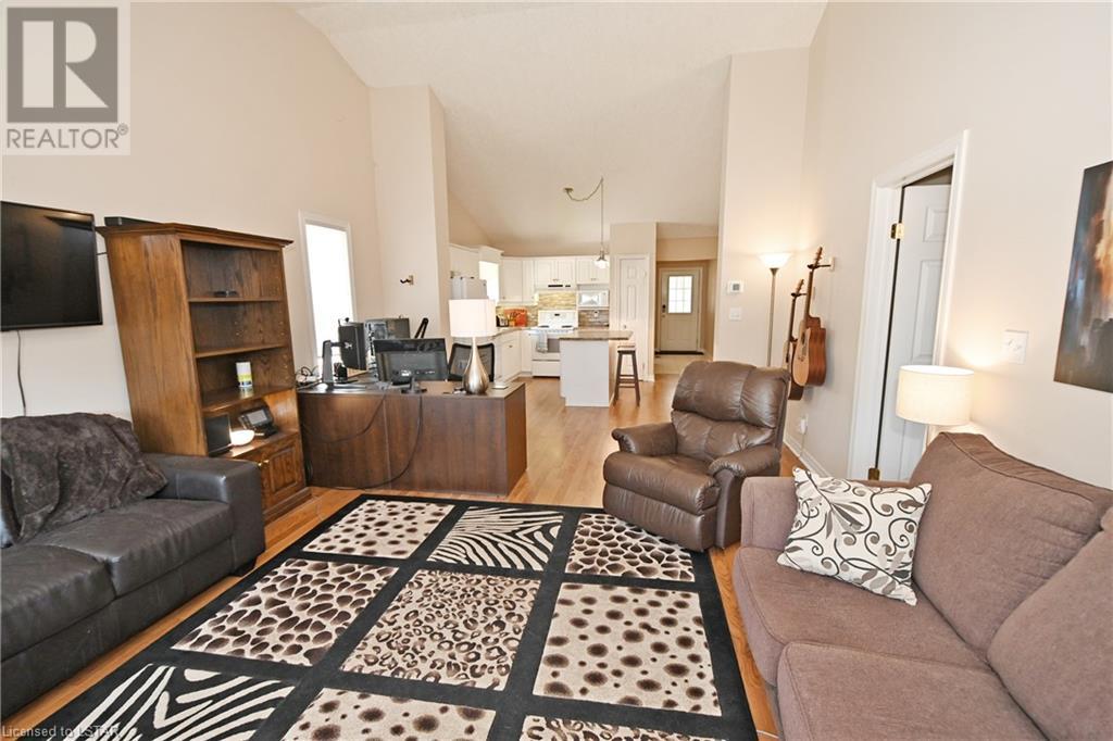 20 Windemere Place Unit# 24, St. Thomas, Ontario  N5R 6H6 - Photo 5 - 40571899