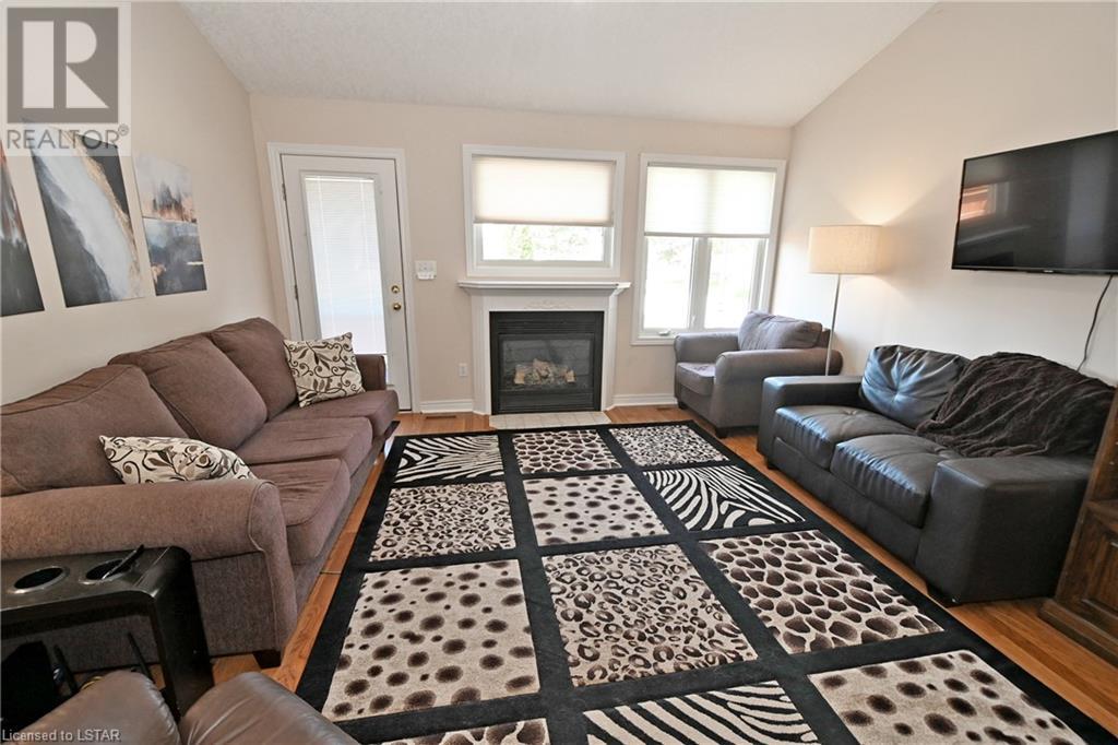 20 Windemere Place Unit# 24, St. Thomas, Ontario  N5R 6H6 - Photo 2 - 40571899