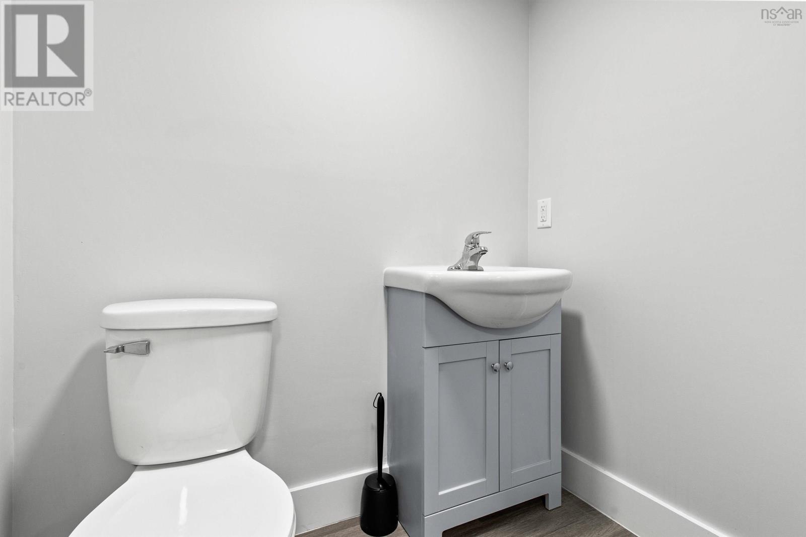 15 Cow Bay Road, Eastern Passage, Nova Scotia  B3G 1M5 - Photo 17 - 202407318