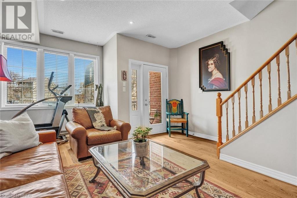 96 Nelson Street Unit# 7, Oakville, Ontario  L6L 3H8 - Photo 7 - 40568858