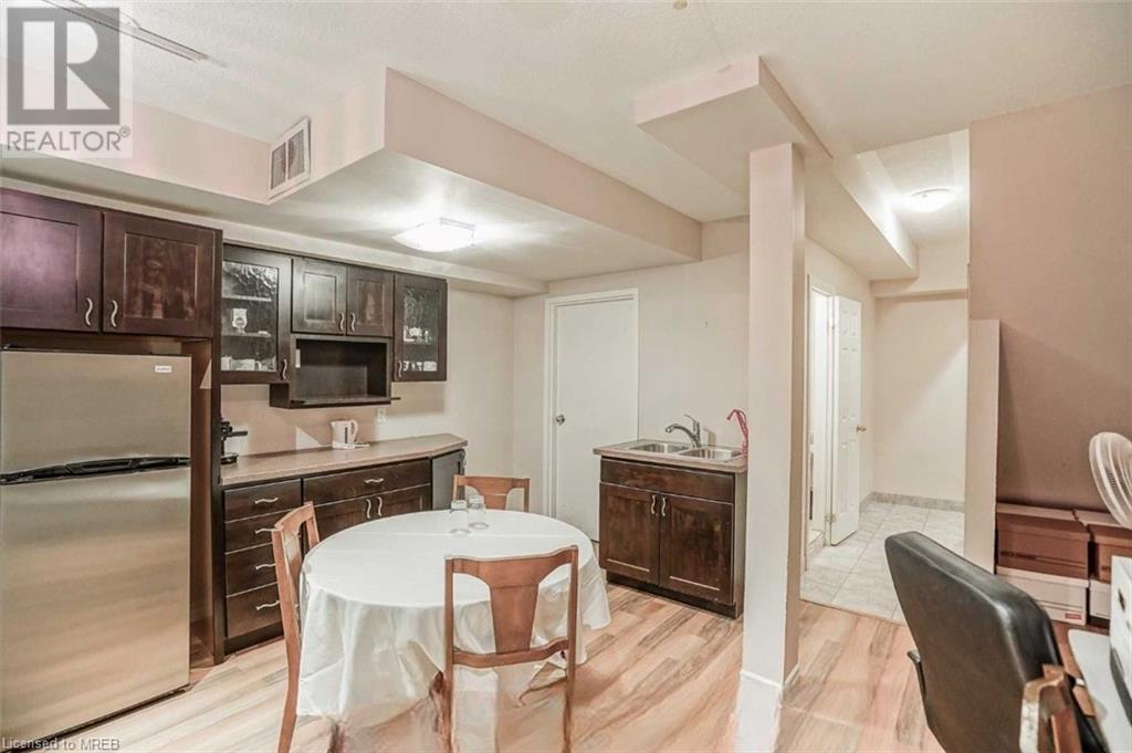 96 Nelson Street Unit# 7, Oakville, Ontario  L6L 3H8 - Photo 38 - 40568858