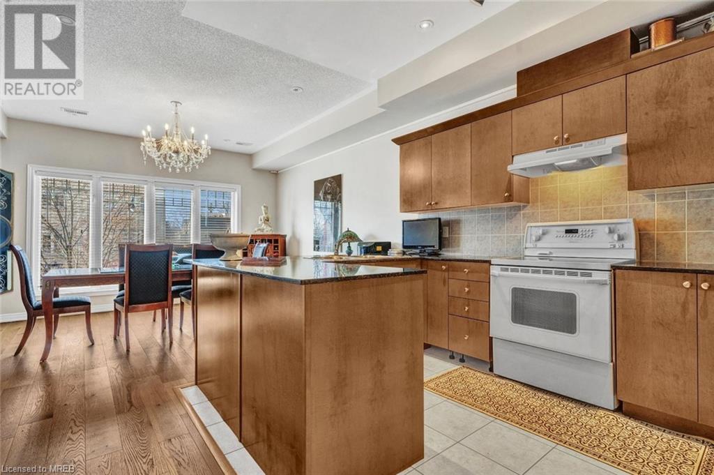 96 Nelson Street Unit# 7, Oakville, Ontario  L6L 3H8 - Photo 2 - 40568858