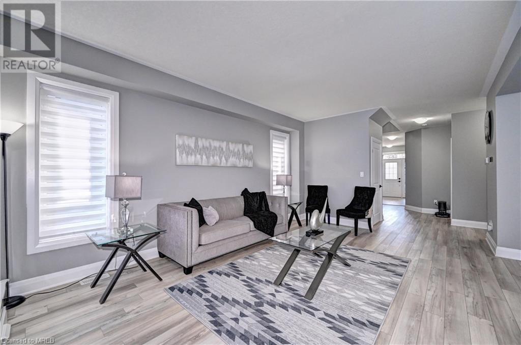 302 Raspberry Place Place, Waterloo, Ontario  N2V 0H3 - Photo 6 - 40568713