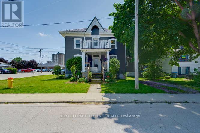92 Centre St W, Strathroy-Caradoc, Ontario  N7G 1V1 - Photo 2 - X8238852