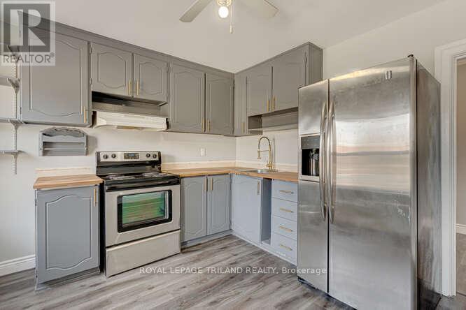 92 Centre St W, Strathroy-Caradoc, Ontario  N7G 1V1 - Photo 27 - X8238852