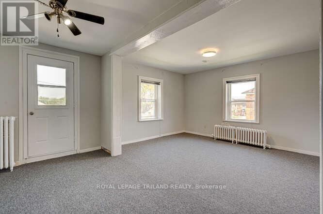 92 Centre St W, Strathroy-Caradoc, Ontario  N7G 1V1 - Photo 29 - X8238852