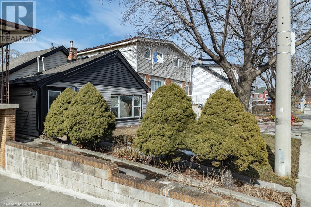 131 N West Avenue N, Hamilton, Ontario  L8L 5C4 - Photo 3 - 40572674