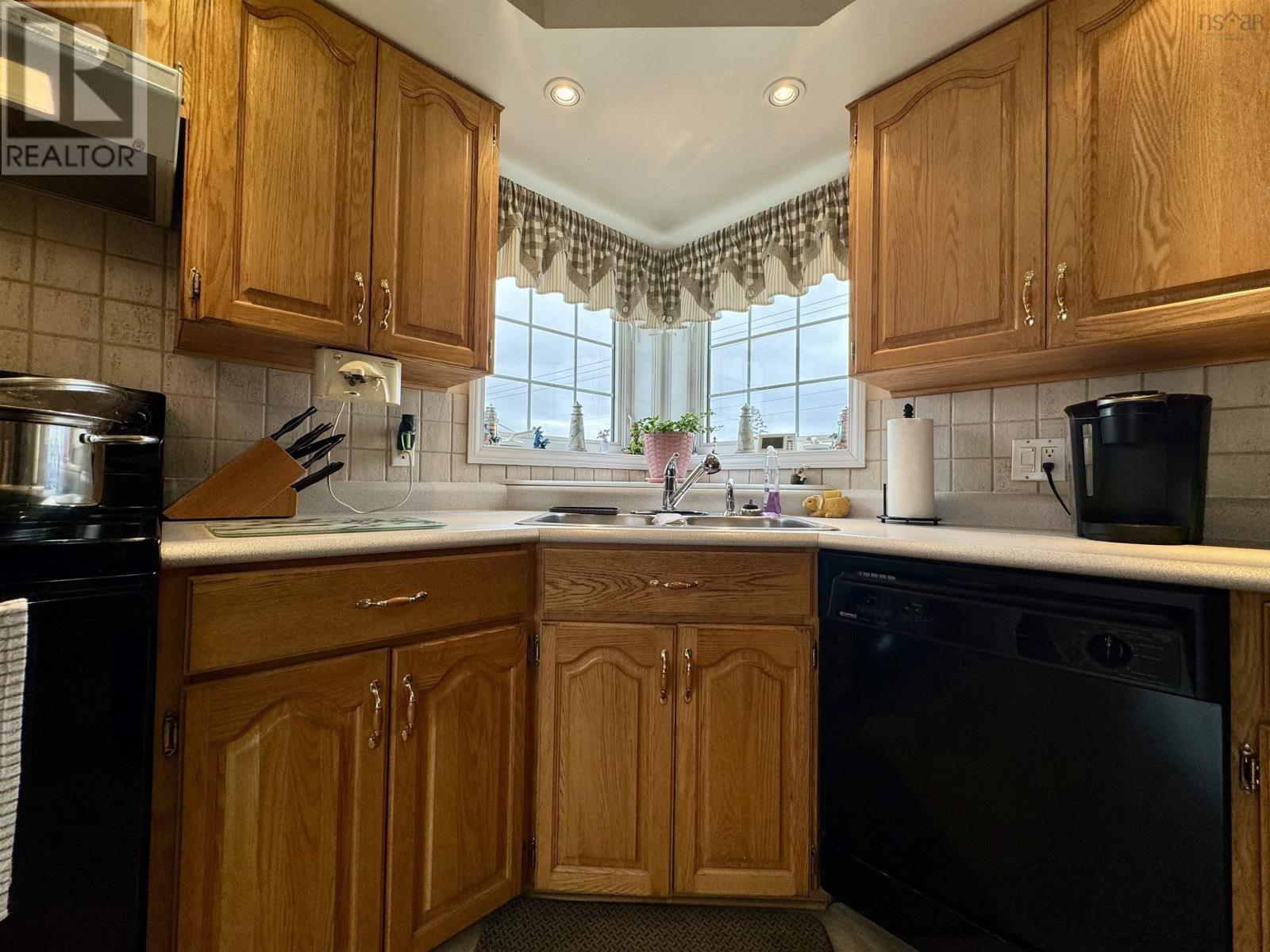 2617 Highway 206, Arichat, Nova Scotia  B0E 1A0 - Photo 11 - 202407343