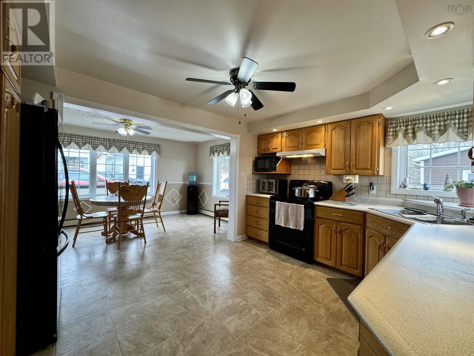 2617 Highway 206, Arichat, Nova Scotia  B0E 1A0 - Photo 9 - 202407343