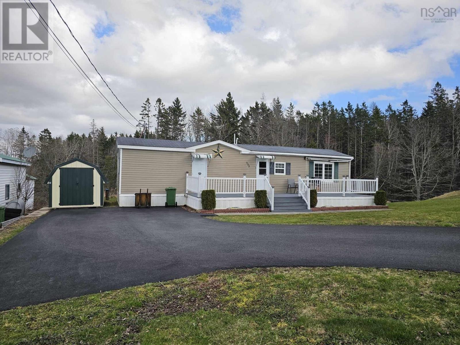 355 Truro Heights Road, Truro Heights, Nova Scotia  B6L 1X7 - Photo 3 - 202407336