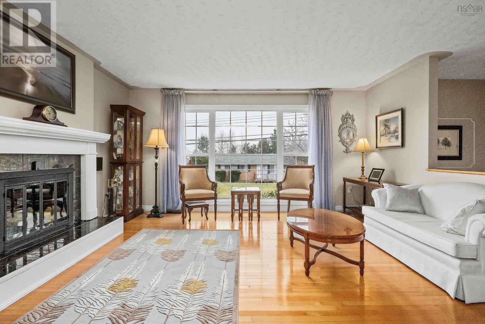 127 Avondale Road, Cole Harbour, Nova Scotia  B2V 1H3 - Photo 4 - 202407349