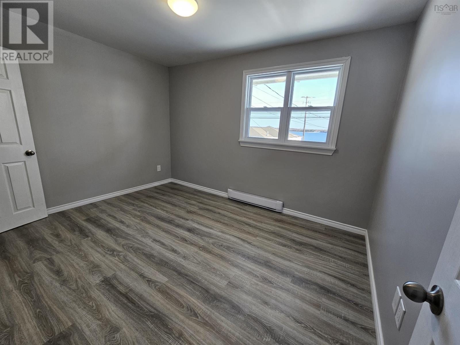 4 Queen Street, North Sydney, Nova Scotia  B2A 1A1 - Photo 11 - 202407351