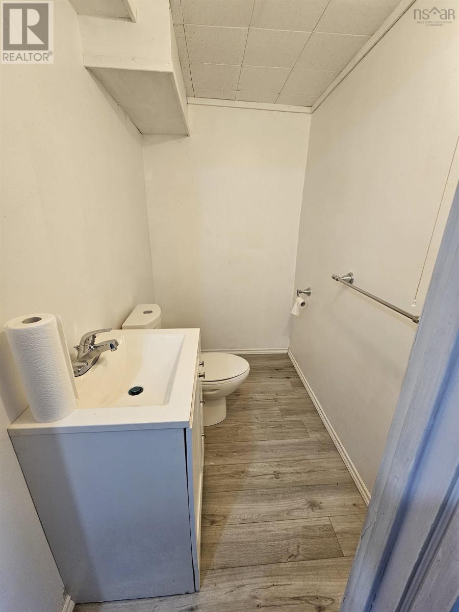 4 Queen Street, North Sydney, Nova Scotia  B2A 1A1 - Photo 24 - 202407351