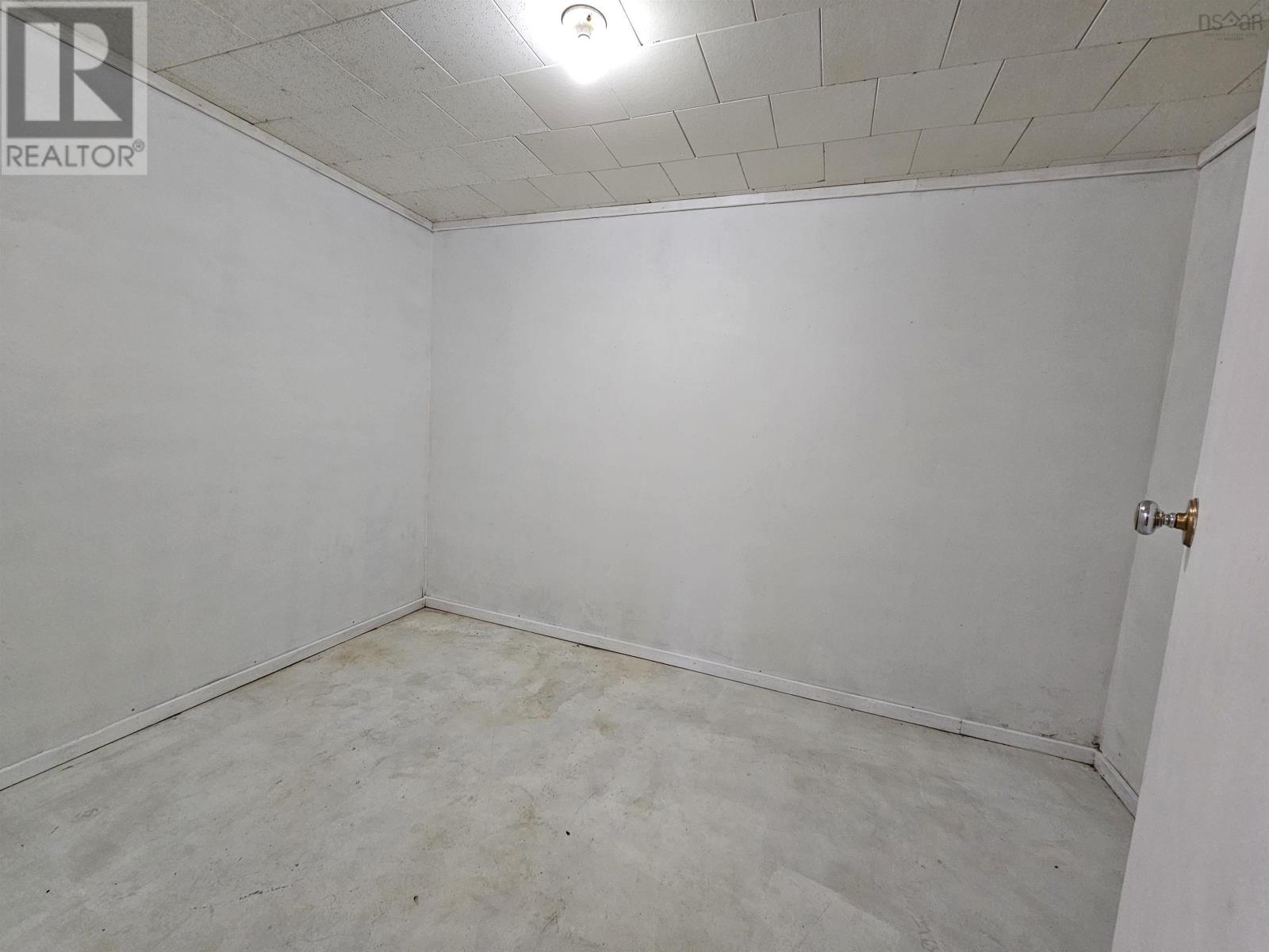4 Queen Street, North Sydney, Nova Scotia  B2A 1A1 - Photo 30 - 202407351