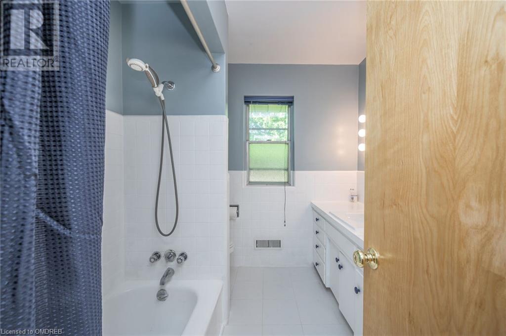 56 Bertram Drive, Dundas, Ontario  L9H 4T3 - Photo 21 - 40563537