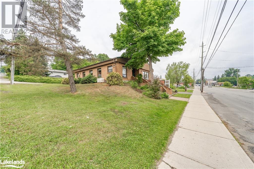 15 Centre Street S, Huntsville, Ontario  P1H 1W4 - Photo 28 - 40550418