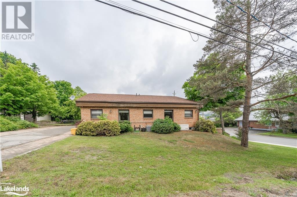 15 Centre Street S, Huntsville, Ontario  P1H 1W4 - Photo 29 - 40550418