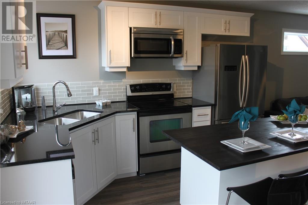 687 Canterbury Street Unit# 5, Woodstock, Ontario  N4S 4L3 - Photo 3 - 40572770