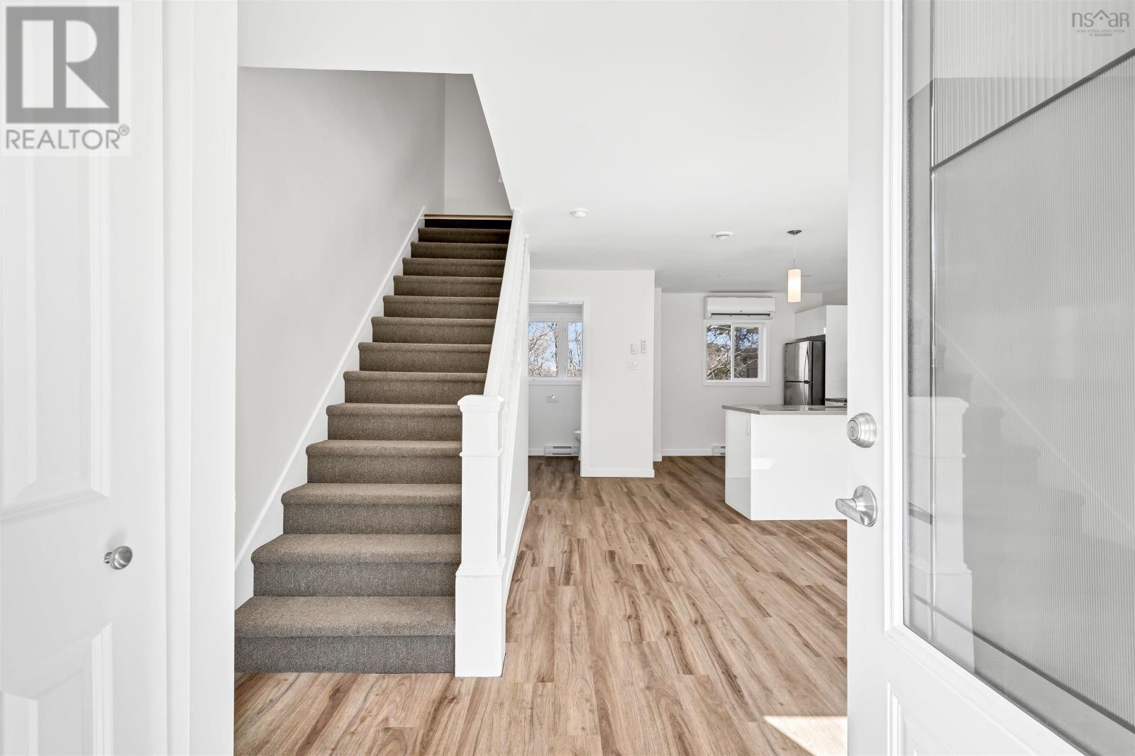 26/28 Olie Street, Halifax, Nova Scotia  B3R 1M8 - Photo 2 - 202407357