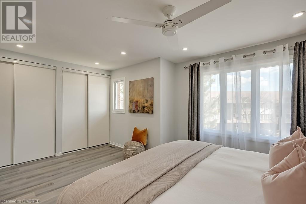 2320 Strawfield Court, Oakville, Ontario  L6H 6C2 - Photo 32 - 40572531