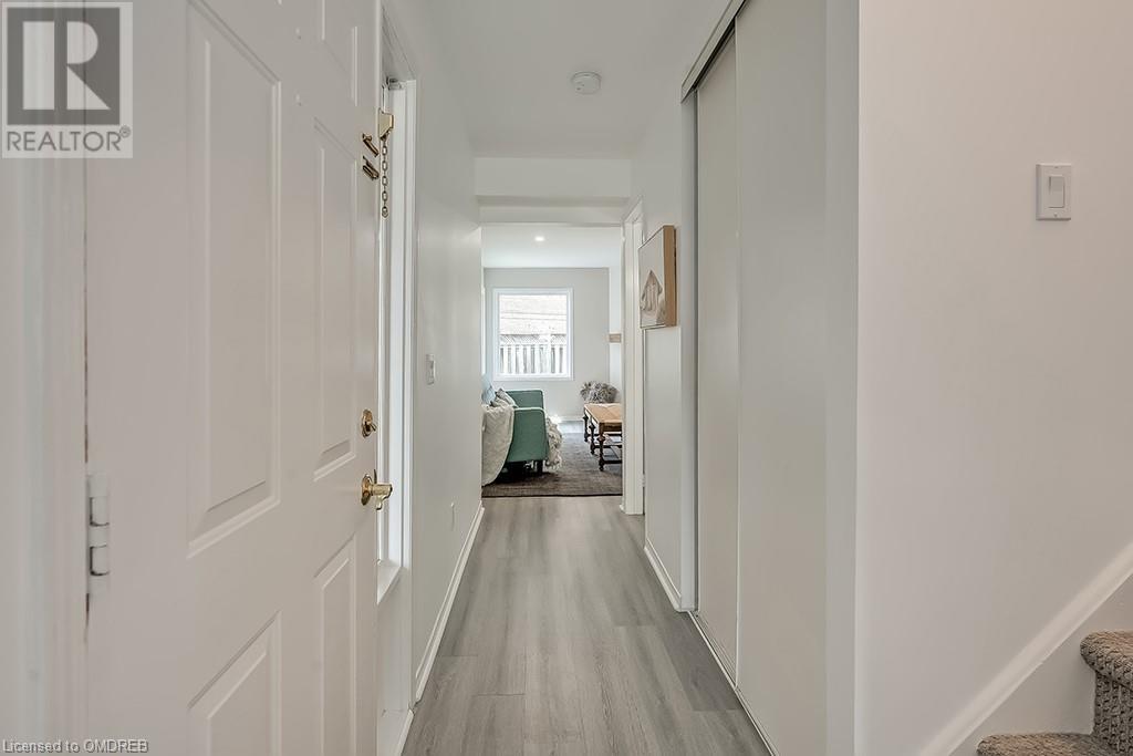 2320 Strawfield Court, Oakville, Ontario  L6H 6C2 - Photo 7 - 40572531