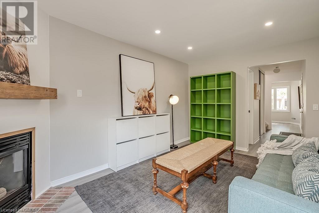 2320 Strawfield Court, Oakville, Ontario  L6H 6C2 - Photo 9 - 40572531