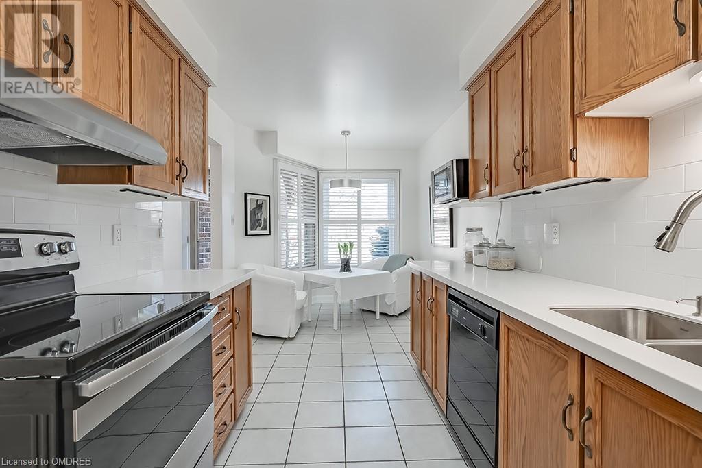 1153 Potters Wheel Crescent, Oakville, Ontario  L6M 1J3 - Photo 8 - 40571258