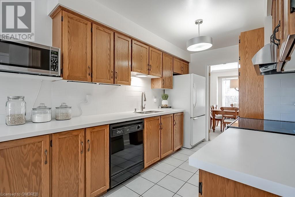 1153 Potters Wheel Crescent, Oakville, Ontario  L6M 1J3 - Photo 6 - 40571258